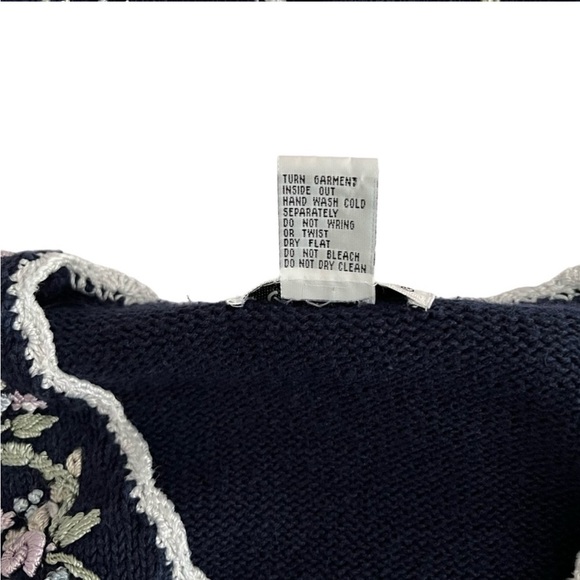Vintage Embroidered Cardigan Sweater Top Cottagecore Coquette Floral medium - Picture 9 of 11